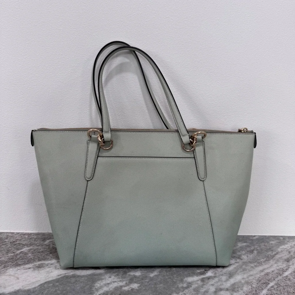 Coach beautiful 100%